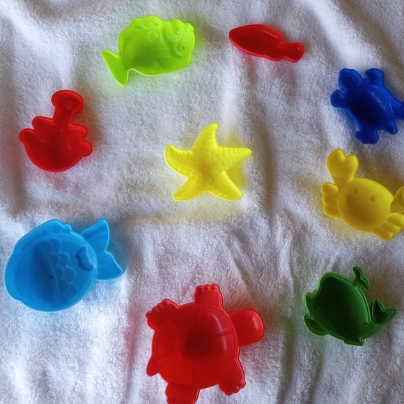 Sand Beach Toys - Picture 2 of 11